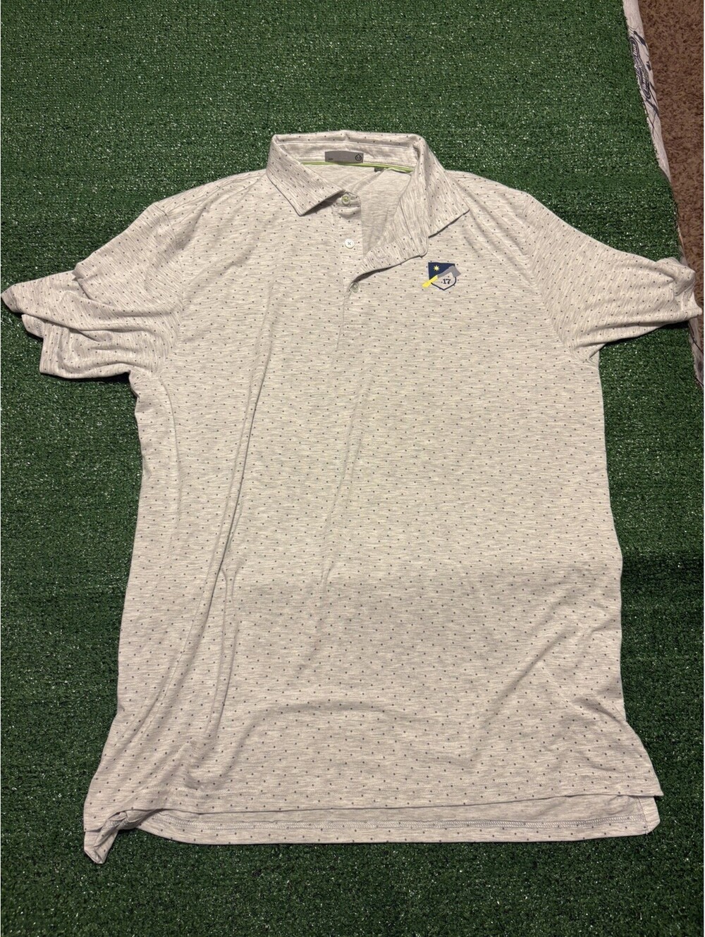 Tasc Men's White Button Up Short Sleeve Polo Shirt Size XL
